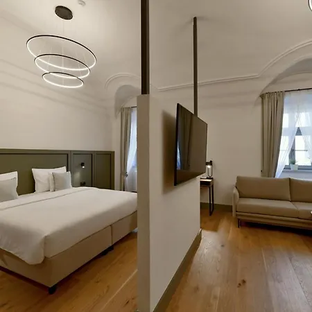 Hotel Herbal 3*