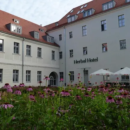 Herbal Hotel 3*