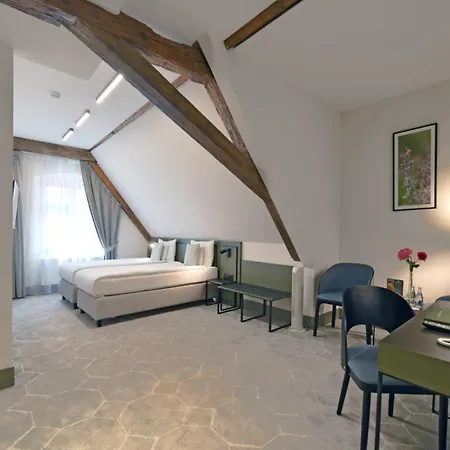 Hotel Herbal 3*